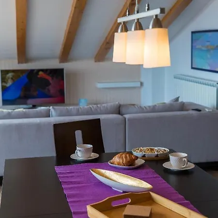 Marty Penthouse Апартаменты Нови-Винодолски