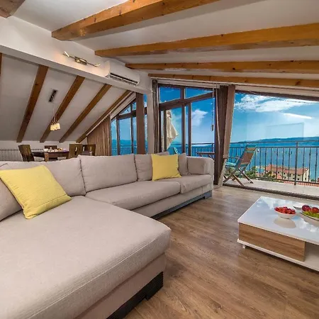 Marty Penthouse Novi Vinodolski