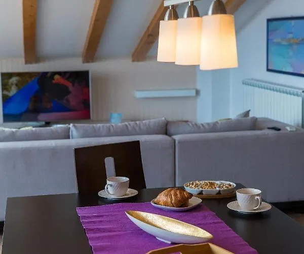Marty Penthouse Lägenhet Novi Vinodolski