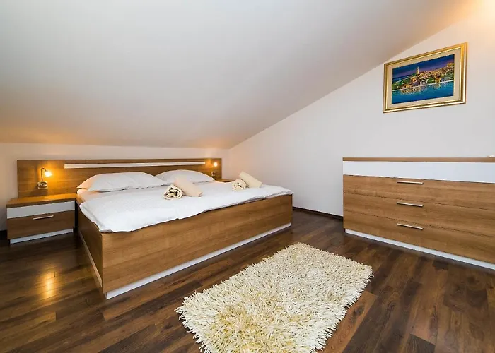 Marty Penthouse Lägenhet Novi Vinodolski